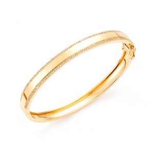 14 Karat Yellow Gold 6mm Bangle Bracelet With 0.47Tw Round Diamonds