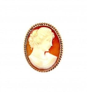 Estate14 Karat Yellow Gold Twisted Border Cameo Brooch