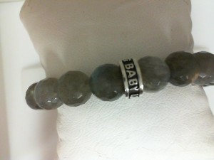 King Baby: 10mm Labradorite Bead Sterling Silver Bracelet Length: 8.75