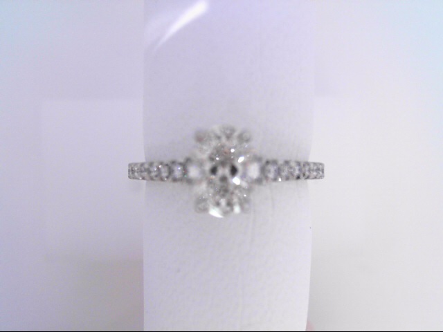 Forevermark Icon Engagement Ring With Center Oval Brilliant Cut Diamond 0.70 Ct And Round Brilliant Sides 0.32 Ct