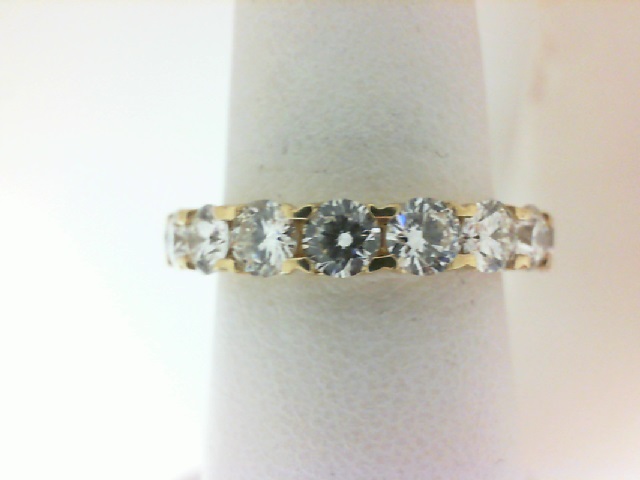 Forevermark: 18 Karat Yellow Gold Band With Fifteen Forevermark Round Diamonds 2.55 Ct Tw