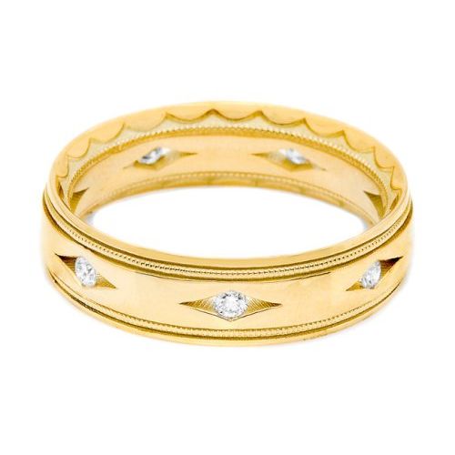 Tacori: 18 Karat Yellow Gold Eternity Crescent Wedding Band With 7=0.25Tw Round Diamonds
Ring Size: 10.5