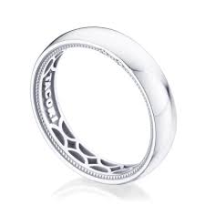 Tacori: 14 Karat White Gold Coastal Crescent Wedding Band With 0.01Tw Round Diamonds
Ring Size: 10