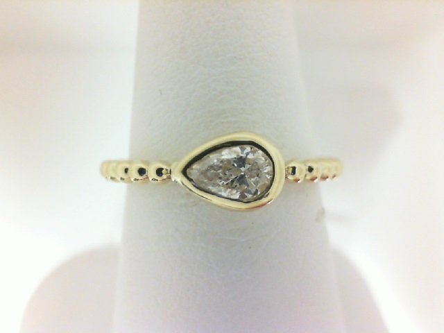 Forevermark: 18 Karat  Yellow Gold Tribute Ring With One 0.31Ct Forevermark Pear F Si2 Diamond
Fm 2337369