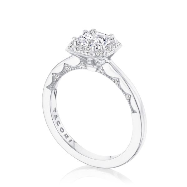 Tacori 14 Karat White Gold  Coastal Crescent Semi-Mount Ring With .15Tw Round Diamonds
*Setting only, center stone not included