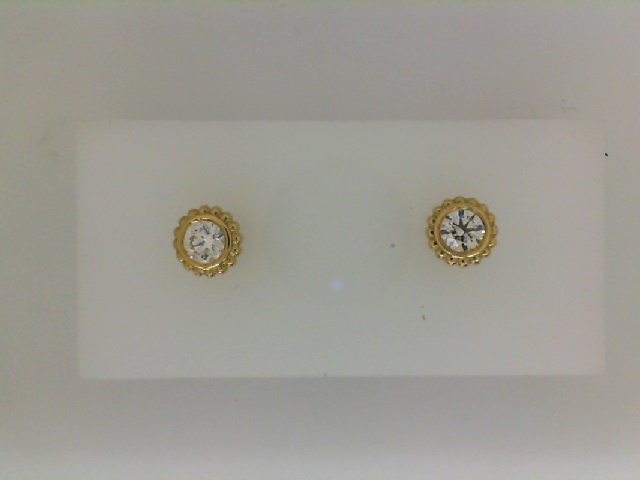 Forevermark: 18 Karat Yellow Gold Tribute Earrings With One 0.25Ct Forevermark Rnd I Vs1 Diamond And One 0.25Ct Forevermark Rnd I Vs1 Diamond
