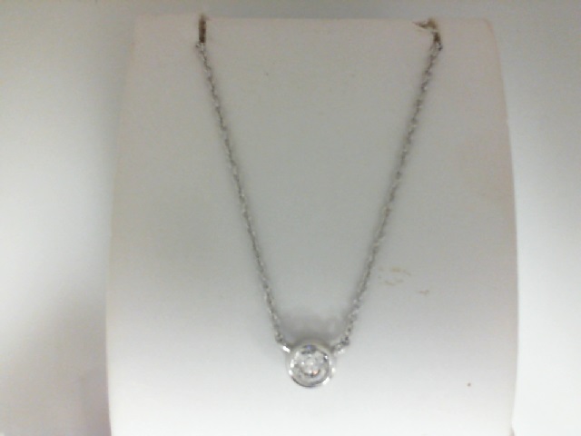 Forevermark 18 Karat White Gold Round Brilliant Cut Diamond 0.15 Ct  Tribute Pendant 17 Inch