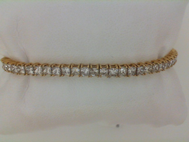 14 Karat Yellow Gold Bracelet With 64=8.12Tw Princess Diamonds