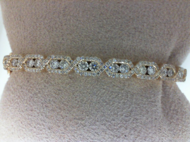 14 Karat White Gold Bangle Bracelet With 191=1.85Tw Round Diamonds