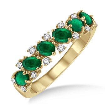 14 Karat Yellow Gold  4 X 3 Oval Cut Emerald And 0.20 Ct Diamond Band