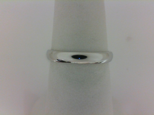 14 Karat White Gold 6mm Band
Size 7