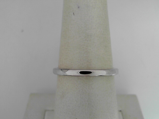 14 Karat White Gold 2mm Wedding Band 
Size 7