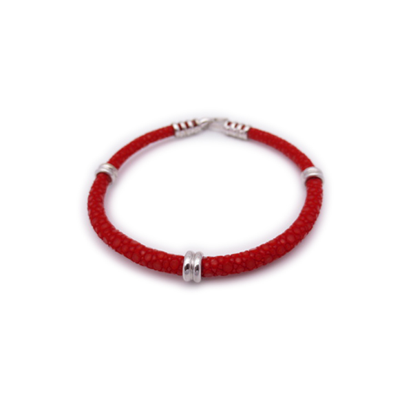 Sting HD: Sting ray Red Bracelet w/ Silver Accent
Size 8