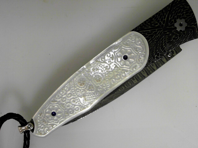 B30 SUGAR SKULL DAMASCUS POCKET KNIFE WITH CARVED PEARL SCALES AND 'WAVE' DAMASCUS BLADE