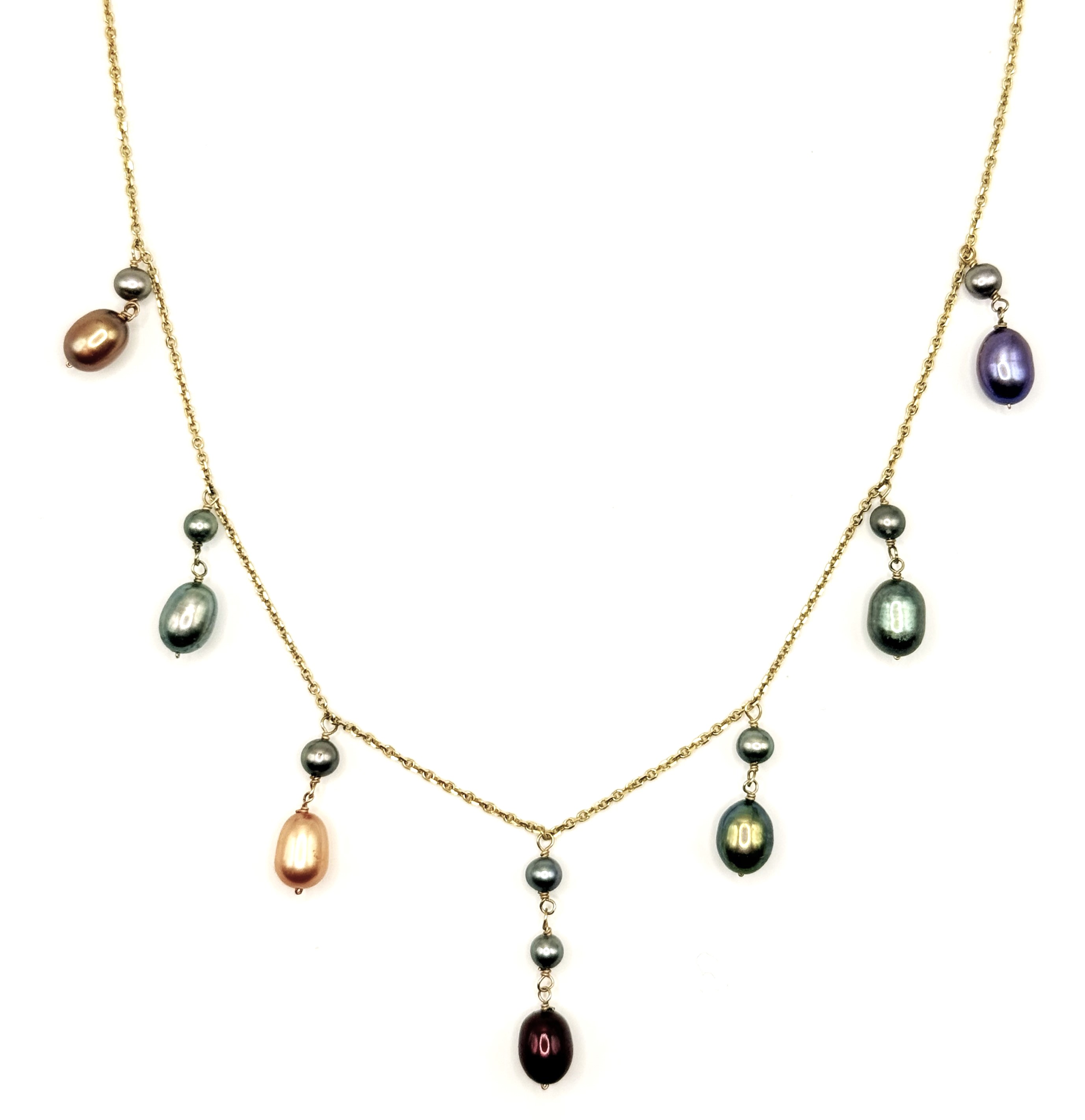Estate 14 Karat Yellow Gold Color Pearl Necklace Length: 15.75