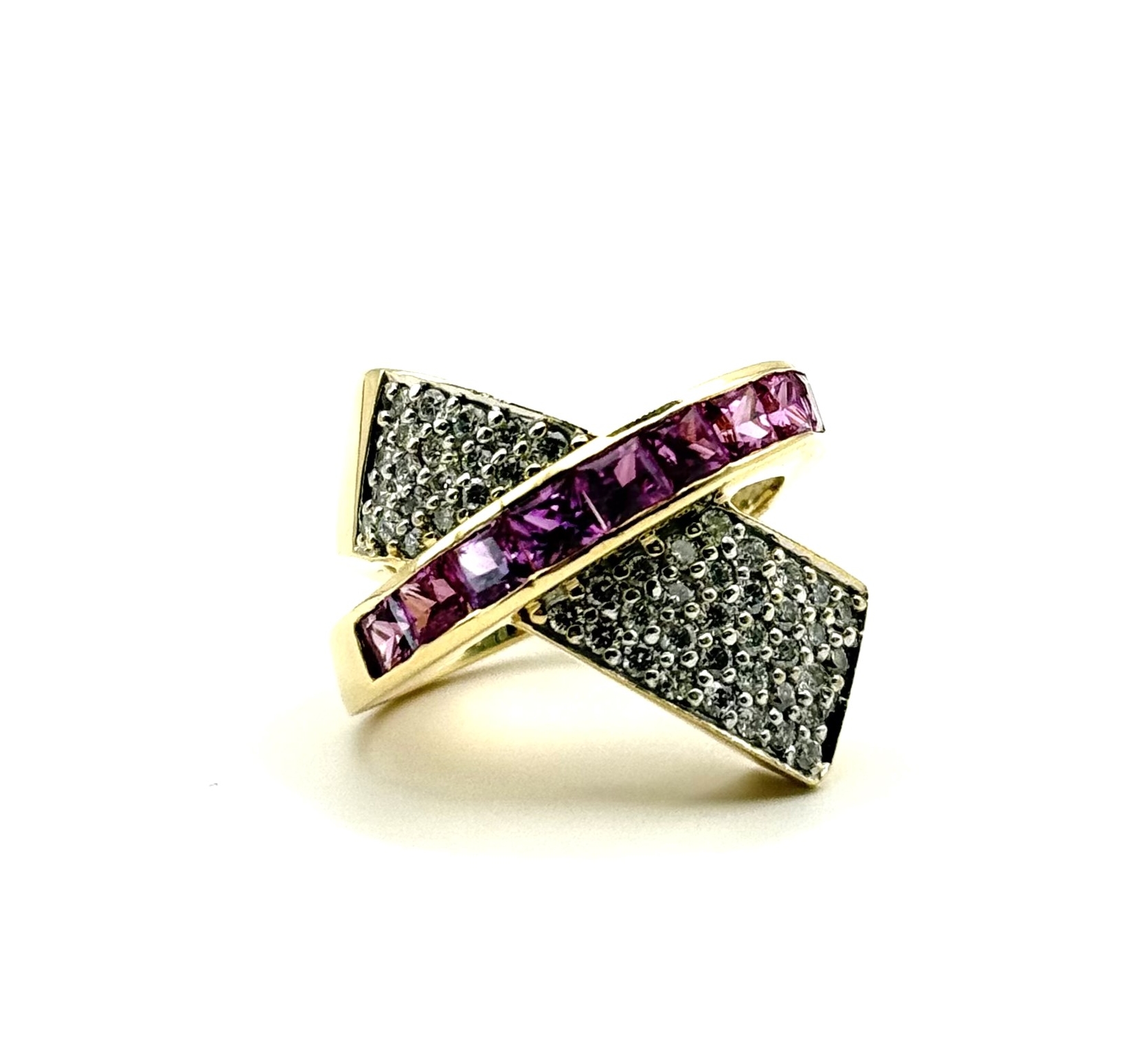 Estate14 Karat Yellow Gold Bypass Fashion Ring With Pink Spinel Approx 2.15Ctw And Diamond Approx 0.80Ctw (AS IS)