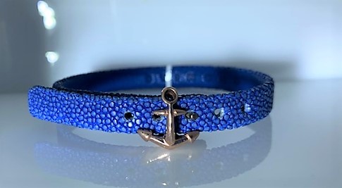 Sting HD: Pure Sterling Silver Rose Gold Plating Bracelet
Name: Luxe/Anchor
Length: Medium
Diameter: 8.5 mm
Colbalt Bl Sting